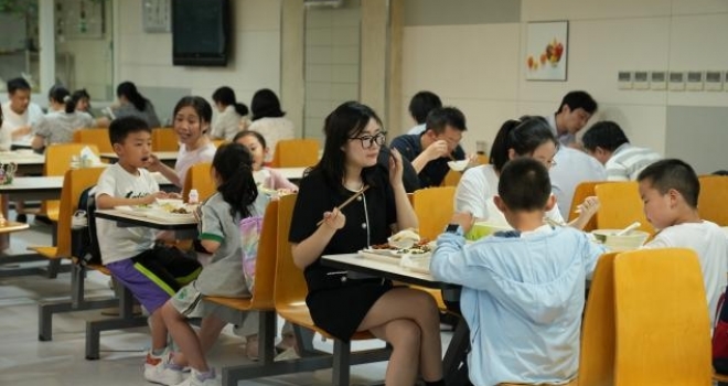 精准用餐，智能结算台在智慧食堂K12订餐系统中的应用