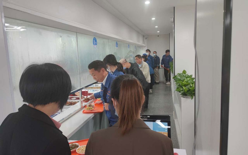 高效支付、优质服务，双屏双触消费机开创食堂点餐新方式