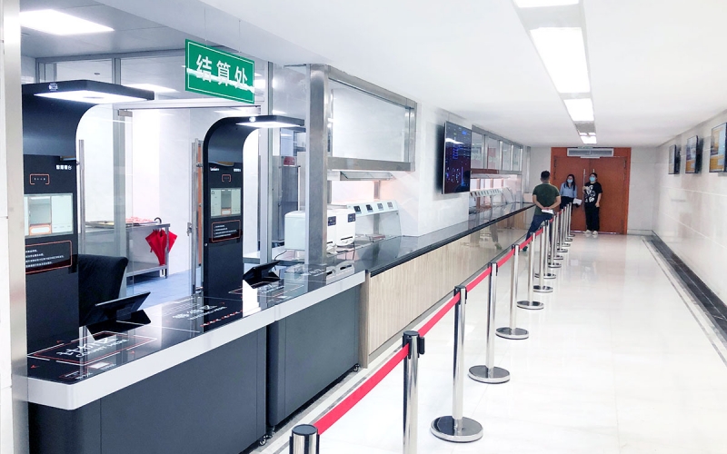 智能餐厅，节省人力成本